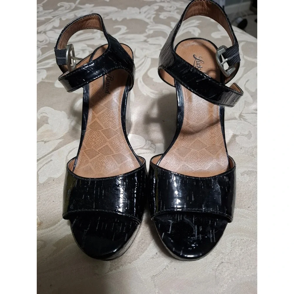 Lucky Brand Lindey Black Lacquered Cork Wedge Sandals LK-LINDEY Size 8.5M